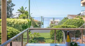 Doncaster - Yamba Main beach and sea pool - Image 4