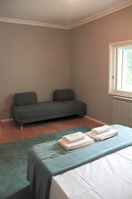 Genius Loci Guesthouse - Image 3