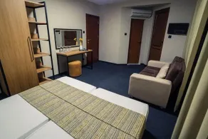 Hotel Albatros New Town - Image 3