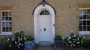 Huntingfield House - Image 2