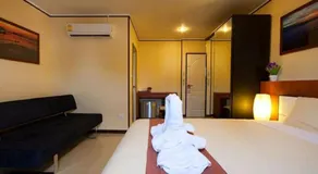 Sun Beach House - Image 3