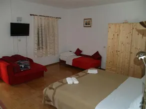 Holiday Home Ante - Image 3