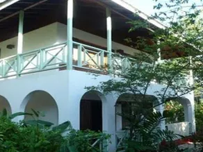 Paradise Tropical Gardens Suites - Image 3