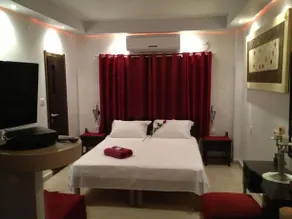MORYA GUESTHOUSE - Image 3