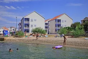 Aparthotel Marina Beach - Image 2