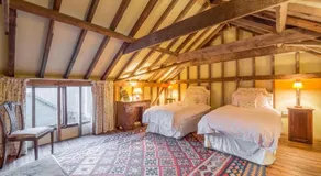 Rose Barn - Image 2