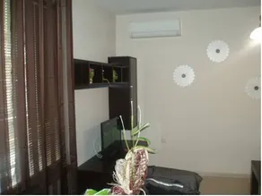 Sunny Apartment - Image 3