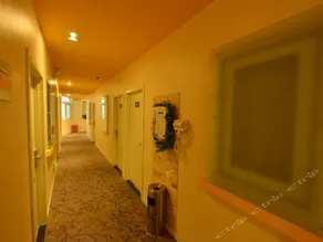Xiaomi Chain Hotel Beijing Huoshenmiao business center - Image 4