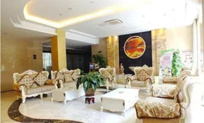 Zaozhuang Zhongyuan Crown Hotel - Image 4