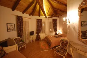 Kyrani Guesthouse - Image 2