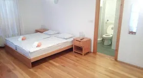 Stres-less Sunny Apartments - Image 4