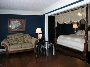 Mountain Harbor Inn Resort on the Lake - Image 4