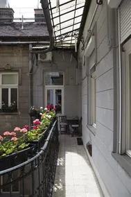 LovelyNook in Vaci Street - Image 4