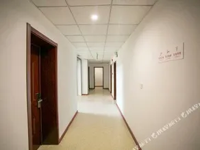 YINGSHI ZHIJIA BUSINESS HOSTEL - Image 2