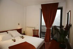 Divcibare Hotel - Image 3