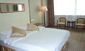 Yuhuangding Hotel - Image 4