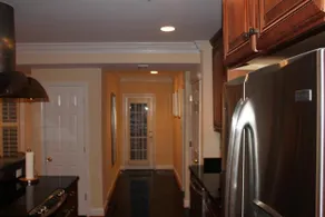 Penthouse Condo - FREE Designated Parking - Image 5