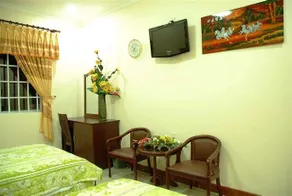 Ha Long Hotel - Image 3