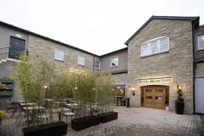 Jolly's Hotel - Image 2