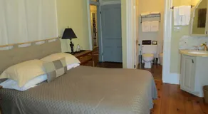 Lakewinds Country Manor - Image 5