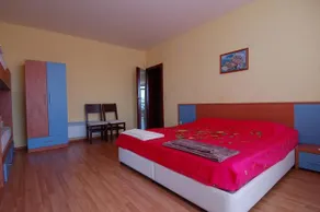 Penthouse Iglika Front Beach - Image 5