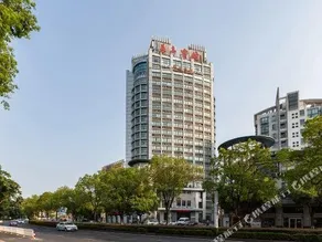 Huating Hotel - Image 4