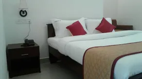 VARUNA INN BANQUETS & RESORT - Image 5