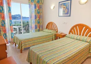 HOTEL PLAYASOL CALA TARIDA - Image 4