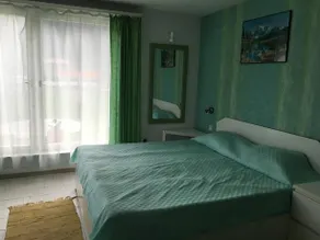 Villa Colour - Image 3