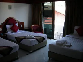 Patong Seaside Mansion - Image 4