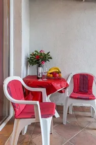 Lukas Apartments - Image 2
