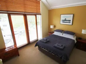 Constitution Lodge - Image 4