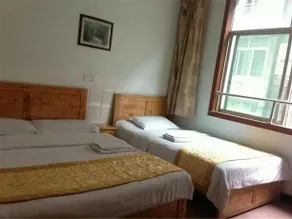 Lezhi Xinglong Hotel - Image 4