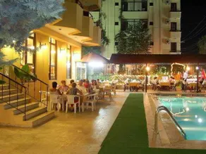 Lila Hotel - Image 2