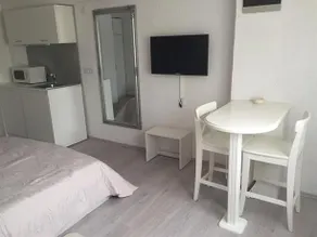 Studios Barre with Jacuzzi - Image 5