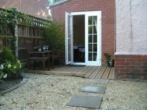 The City Annexe - Image 2