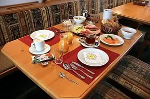Hotel am Schloss Darmstaedter Hof - Image 2