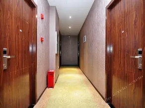 SENYI HOTEL (KUNMING GOLDEN HORSE AND JADE ROOSTER) - Image 4