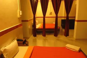 Hotel Diamond - Image 2