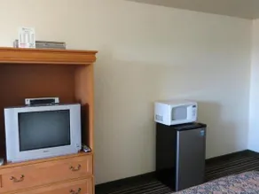 Royal Inn Hotel - Image 5