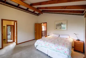 Breezes Redland - Image 3