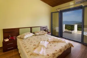 Sunrise Villa - Image 2