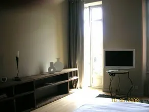 Sous le Tilleul - Image 2