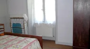 Appartement charmant à Rouffilhac avec vue sur jardin - Image 2