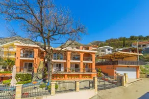 Villa Nena Apartments - Image 2