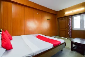 Unique by OYO Rooms - Image 3