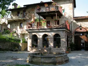 Graceful Mansion in Bastia Mondovì with Terrace - Image 1