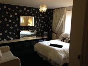 Wellington Hotel - Image 3