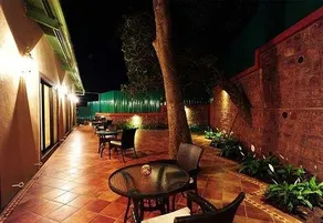 Fountain Village - Image 3