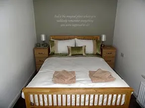 Corner House Hotel - Image 3